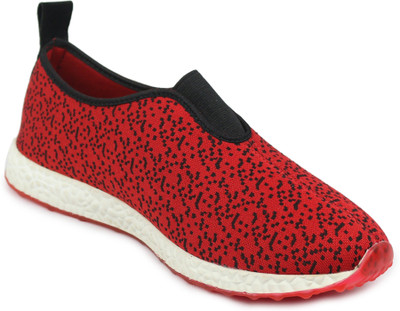 Shoe Island Stunner Dotted Red Casual Shoes Casuals For Men(Red, Black