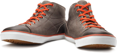 Timberland Hookset Camp Cap Toe Chukka Mid Ankle Sneakers For Men(Black, Grey, Orange, 214
Timberland Hookset Camp Cap Toe Chukka Mid Ankle Sneakers For Men(Black, Grey, Orange, 214
