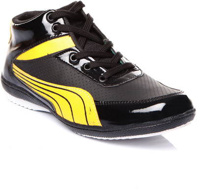 Trilokani Boys, Yellow
