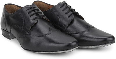 Knotty Derby Elphias Wing Cap Derby Lace Up For Men(Black
