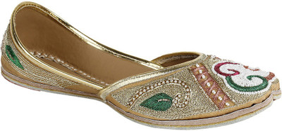 Saashiwear Punjabi Jutis For Women(Gold), Golden