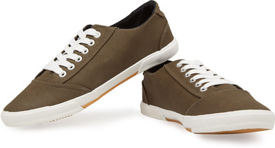 Breakbounce Curtz Canvas Shoes For Men(Grey)