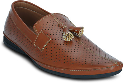 Get Glamr Roy Loafers For Men(Tan