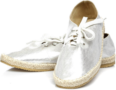 Vero Couture Silver Bling Casuals For Women(Silver