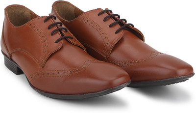 Knotty Derby Wing Cap Brogue Lace Up For Men(Tan
Knotty Derby Wing Cap Brogue Lace Up For Men(Tan