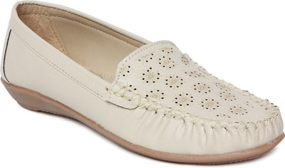 Vendoz Loafers For Women(Natural, Cream