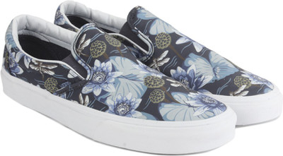 Vans CLASSIC SLIP-ON Loafers For Men(Multicolor, (dragon floral) parisian night/true white
Vans CLASSIC SLIP-ON Loafers For Men(Multicolor, (dragon floral) parisian night/true white