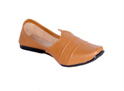 Panahi Soft, Comfortable & Durable Punjabi Jutti with leather lining Ethnic Footwear Mojaris For Men(Tan, Camel
Panahi Soft, Comfortable & Durable Punjabi Jutti with leather lining Ethnic Footwear Mojaris For Men(Tan, Camel