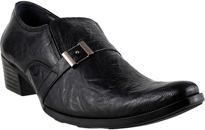 Mochi AWESOME Slip On Shoes For Men(Black, 11;black