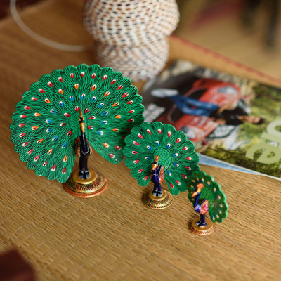 eCraftIndia Set of 3 Coloful Meenakari Dancing Peacocks Figurine Decorative Showpiece - 18 cm(Aluminium, Green, Blue, Black)
eCraftIndia Set of 3 Coloful Meenakari Dancing Peacocks Figurine Decorative Showpiece - 18 cm(Aluminium, Green, Blue, Black)