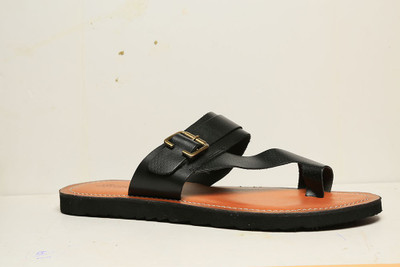 Bata, Black