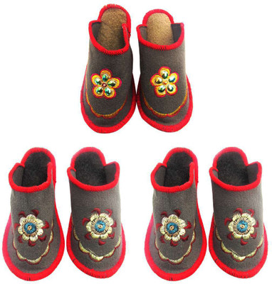 Shree Sai Slippers, Multicolor