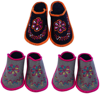 Shree Sai Slippers, Pink