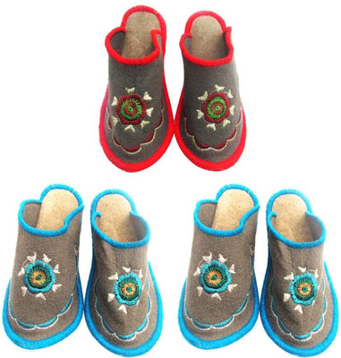 Champaliya Slippers, Multicolor