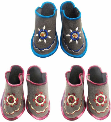 Champaliya Slippers, Multicolor