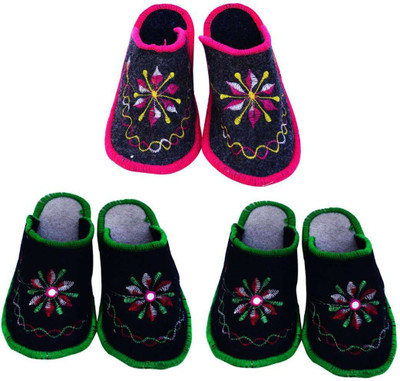 Champaliya Slippers, Multicolor