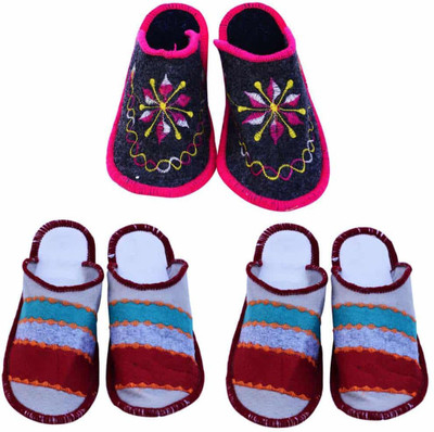 Champaliya Slippers, Multicolor