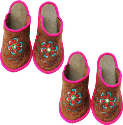 Shree Sai Slippers, Pink