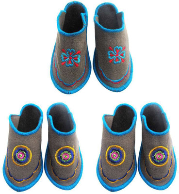Shilipi Perokars Slippers, Multicolor
