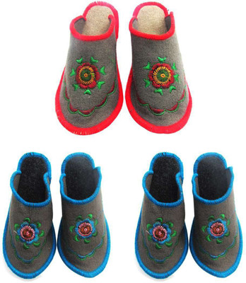 Shilipi Perokars Slippers, Multicolor