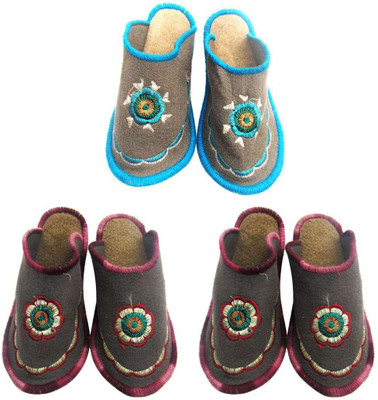 Shree Sai Slippers, Multicolor