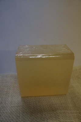 SFIC Olive Oil (all natural) Glycerin Melt and Pour Soap Base(454 g)