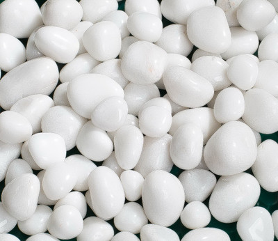 Decor Pebbles SP004 Polished Asymmetrical Quartz Pebbles(White 1 kg)