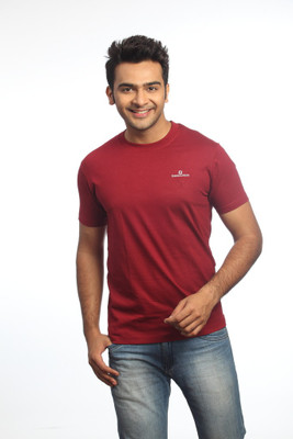 Crosscreek Solid Men's Round Neck Maroon T-Shirt