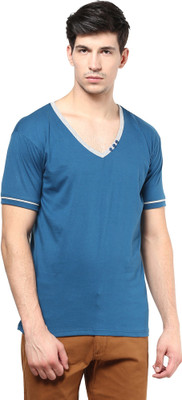 Izinc Solid Men V-neck Light Blue T-Shirt