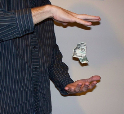Penguin Magician's Invisible Thread 45 Feet (15 ft x 3 reels) for Real Magic Tricks 1 Magic Tricks(Age: 3 to 45)
Penguin Magician's Invisible Thread 45 Feet (15 ft x 3 reels) for Real Magic Tricks 1 Magic Tricks(Age: 3 to 45)