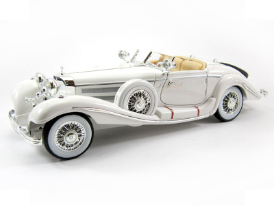 Maisto 1936 Mercedes Benz 500k Typ Roadster White 1:18 Diecast Scale Model Car(White)