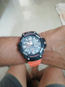 Casio men's mcw100h sale heavy duty design watch
