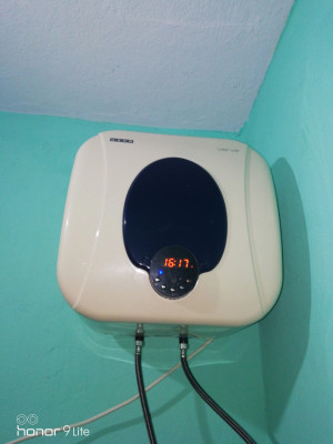 USHA 25 L Storage Water Geyser (Usha Verve Digital with Remote, White Blue)  Price in India - Buy USHA 25 L Storage Water Geyser (Usha Verve Digital  with Remote, White Blue) online