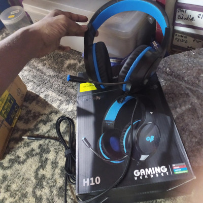 Cosmic byte h10 discount headphones