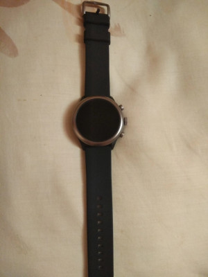 Smartwatch fossil sales sport 43 liverpool