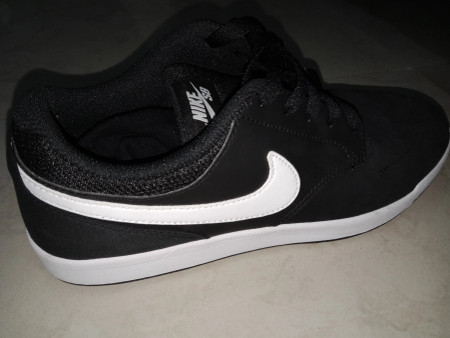 NIKE SB FOKUS Sneakers For Men - Buy BLACK/WHITE Color NIKE SB FOKUS  Sneakers For Men Online at Best Price - Shop Online for Footwears in India  | Flipkart.com