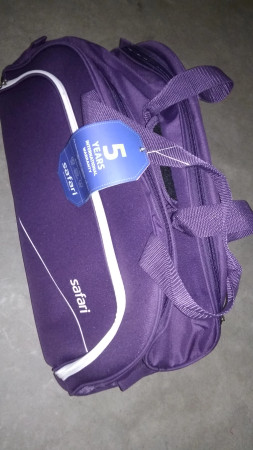 SAFARI PEP 55 RDFL BLACK DUFFEL TROLLEY 