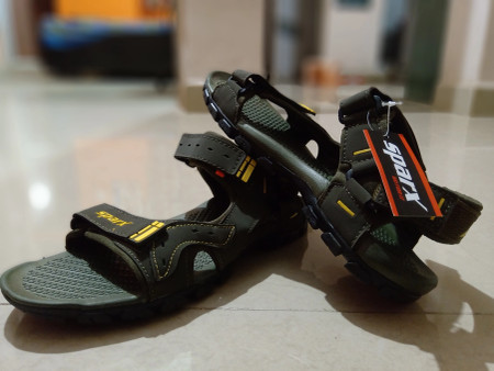 SS-483 Black Red Floater Sandals Men 