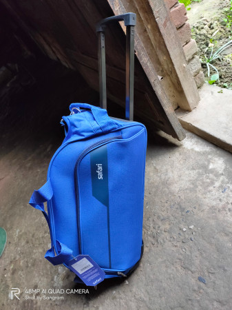 SAFARI LIRA 55 RDFL Duffel With Wheels 
