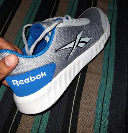 reebok fast motion run lp