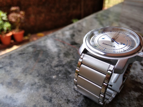 Fastrack Basics 3039SL01 Watch Price in India (2026) - Review & Buying ...