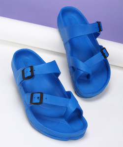 Paragon Men s Sandals Floaters upto 75 off starting 219