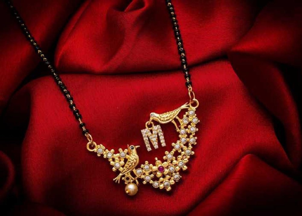 Vraj india M letter mangalsutra LOVE BIRD gold plated locket for girls/women alloy design new model 18 INCH short-long stylish Traditional fashionable chain alphabet name mangalsutras Alloy Mangalsutra