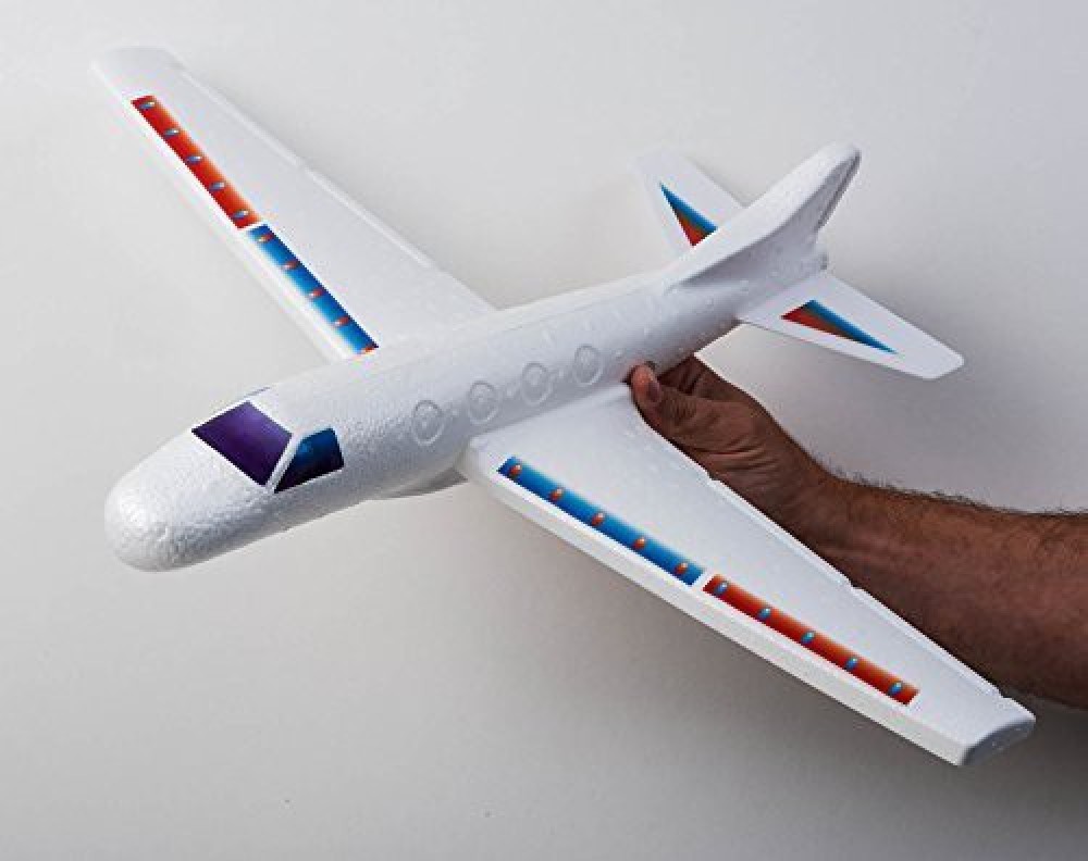 build airplane toy