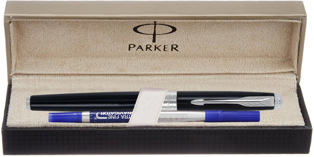 parker aster laque black chrome trim roller ball pen