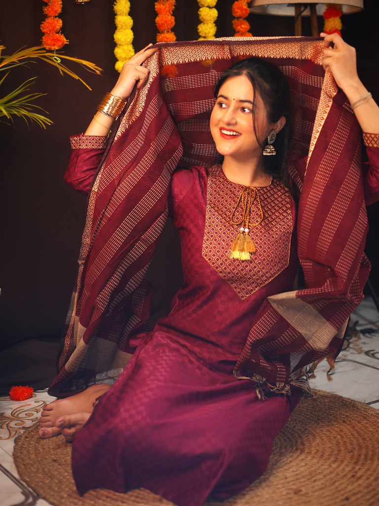 Tibra Attire Women Kurta Pant Dupatta Set
