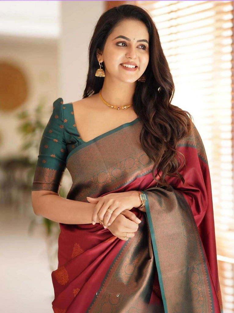 AVANTIKA FASHION Woven Kanjivaram Pure Silk, Art Silk Saree
