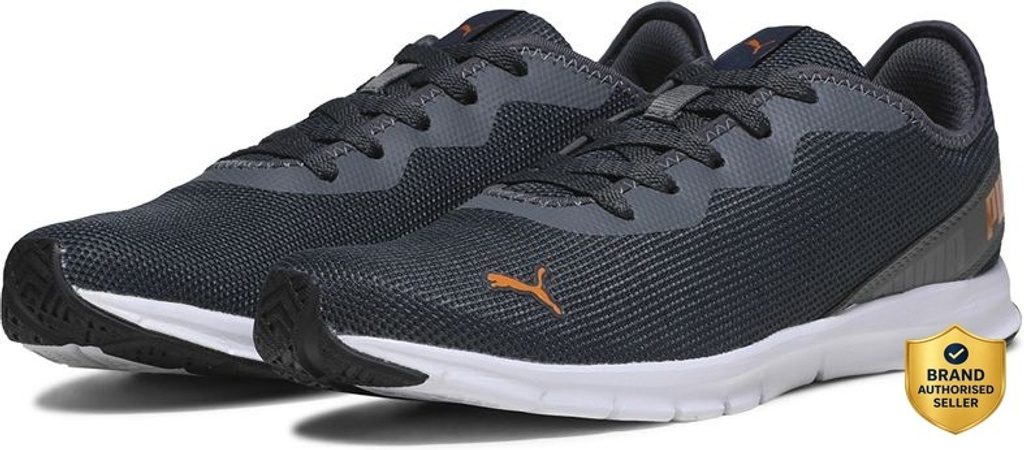 Hustle V2 Sneakers For Men (Black , 9)