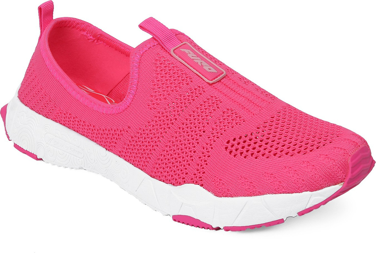 red chief walking shoes