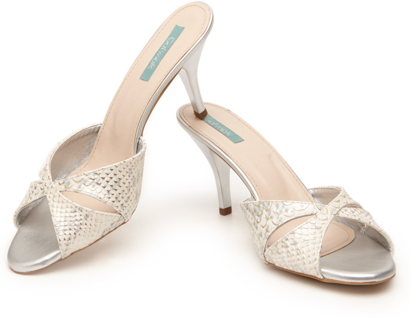 flat heels flipkart